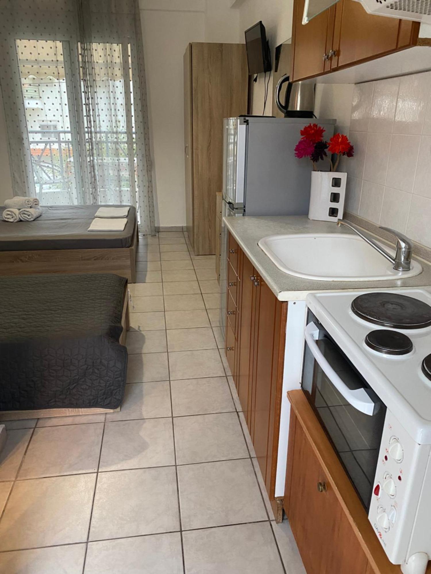 Jenny'S Holiday Villas Полихроно Екстериор снимка